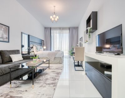 Яркая студия в Giovanni Boutique Suites DSC